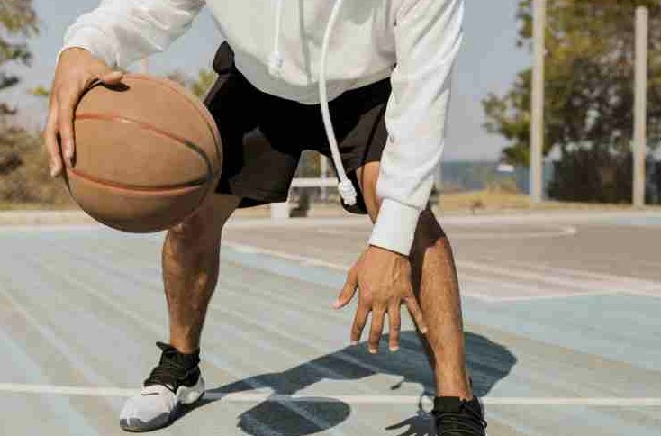 Bagaimana Cara Menangkap Bola Basket yang Benar